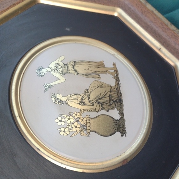 Guildcraft Octagon Metal Greek Roman 2 sided Toleware Pair - Picture 2 of 3